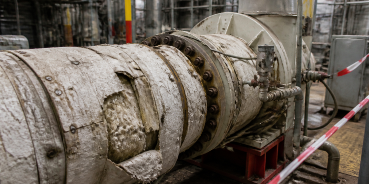 Asbestos risk management failures lead to notices for EDF and contractor