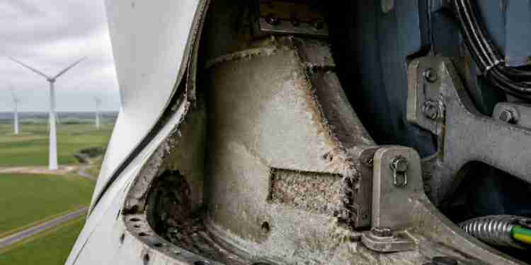 Asbestos wind turbines parts found in supply chain spark safety alert