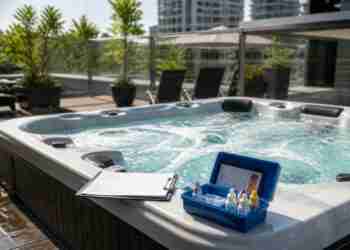Legionnaires disease risk increases in hot tubs during UK heatwaves