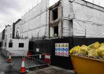 Asbestos removal warning issued for Paignton town centre demolition project